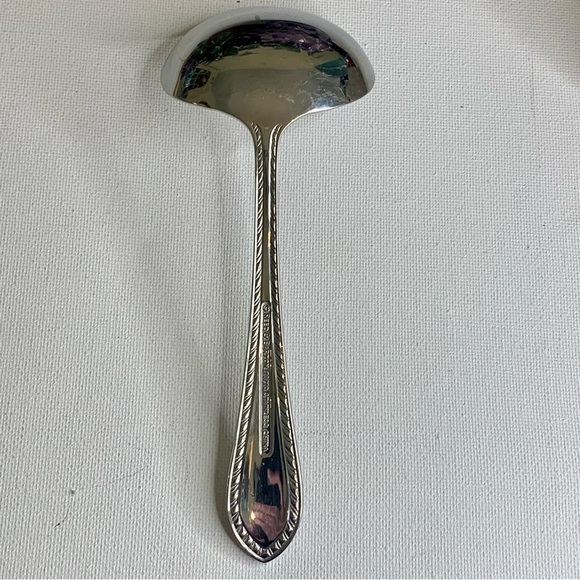 Reed & Barton TRADITION TANGLEWOOD Stainless 18/10 Gravy Ladle Glossy 6.75" - Picture 7 of 16